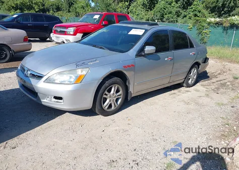 2007 Honda Accord 2.4 Ex из США, поврежденный, VIN 1HGCM56717A190545